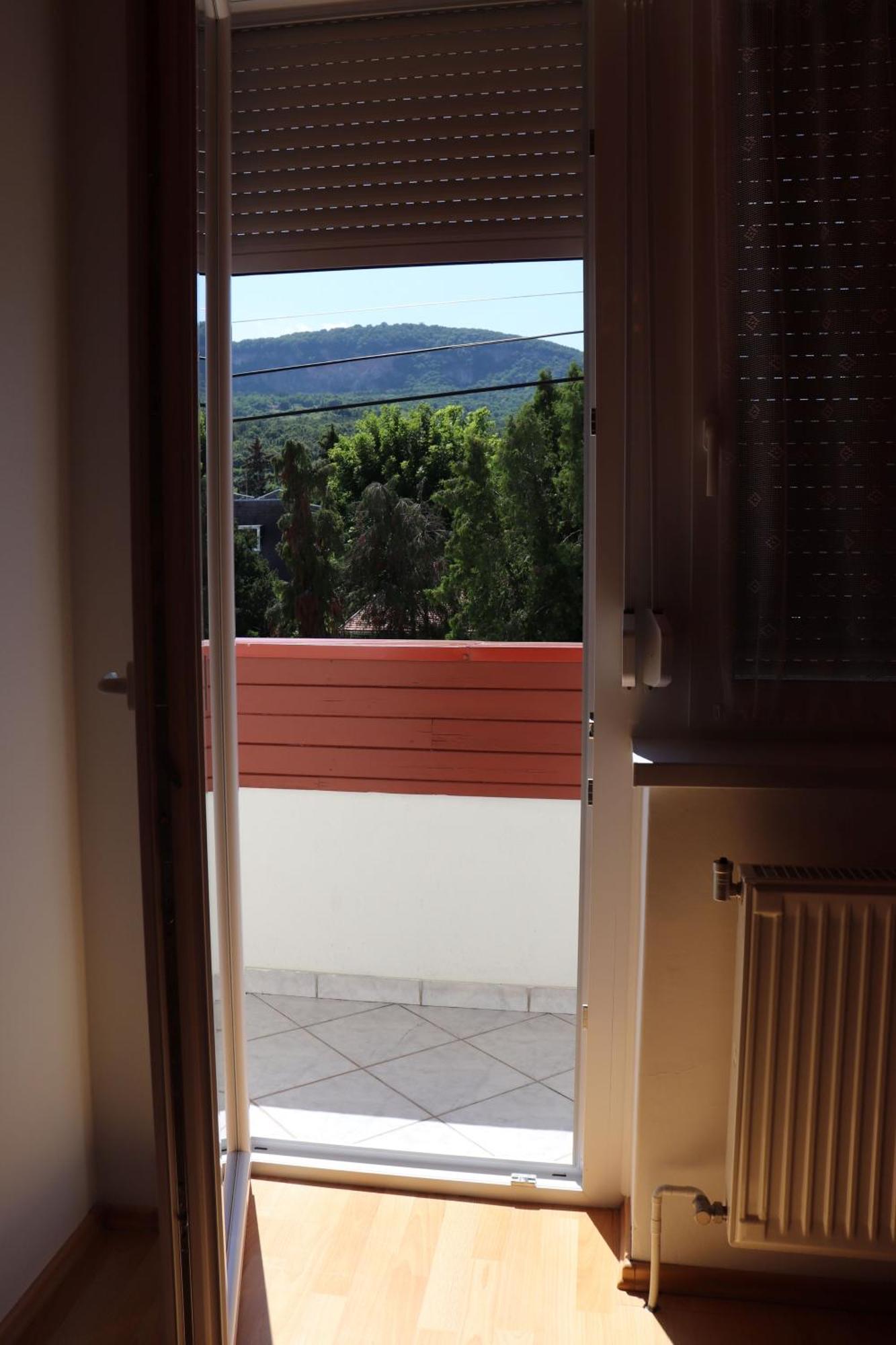 Badacsony Apartmanhaz Бадачонтомай Екстериор снимка